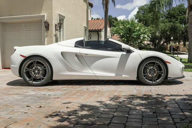 Used 2014 McLaren MP4-12C Spider RWD image 9