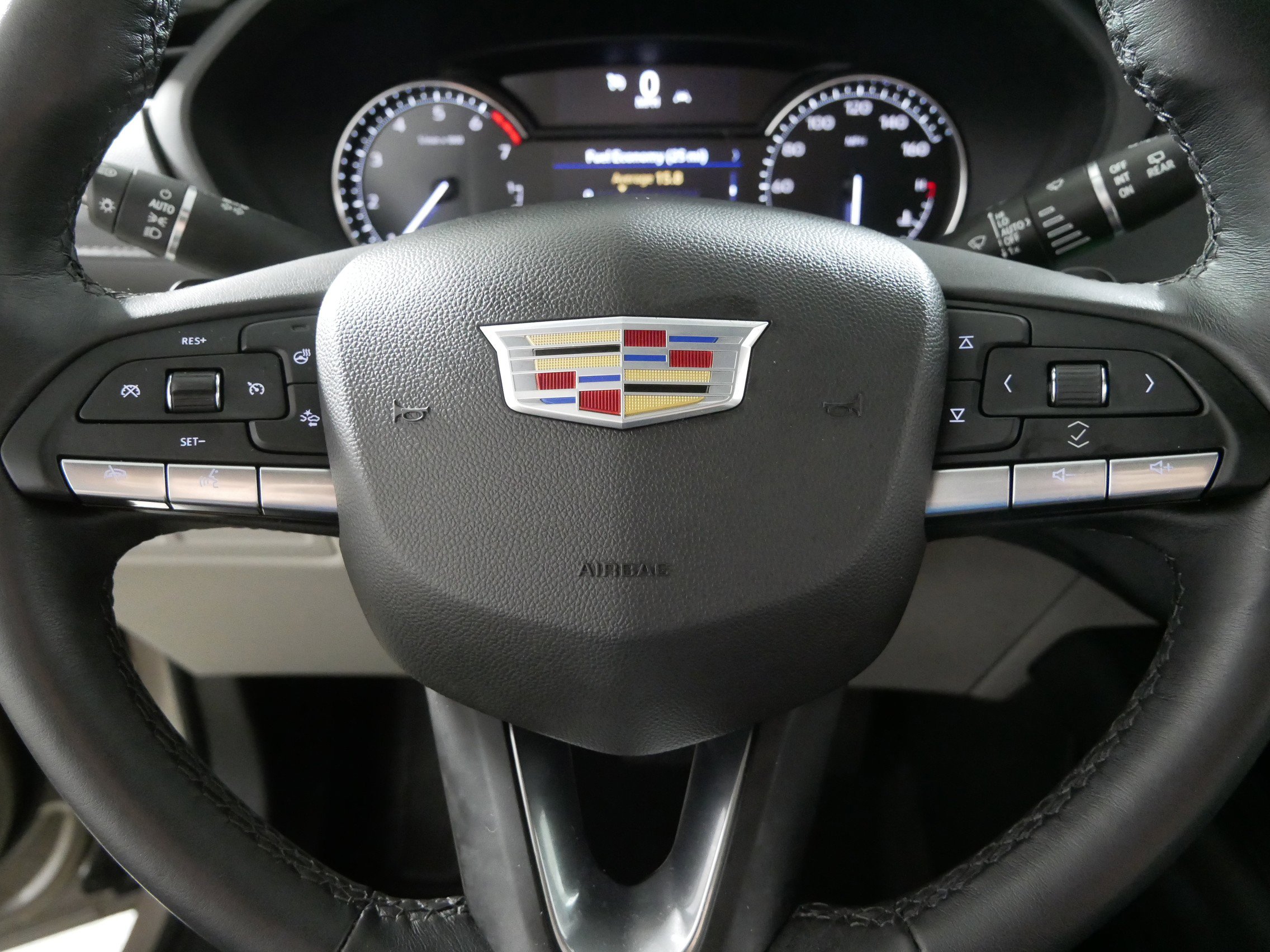 Used 2022 Cadillac XT4 Premium Luxury w/ Enhanced Visibility Package image 25