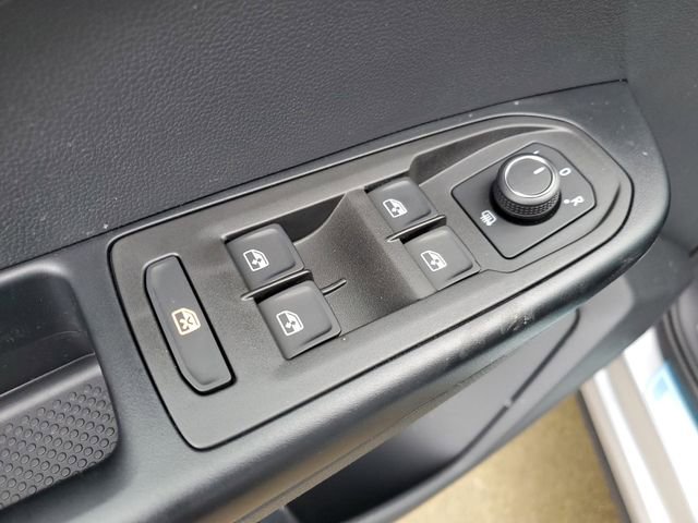 New 2026 Volkswagen Taos SEL image 19