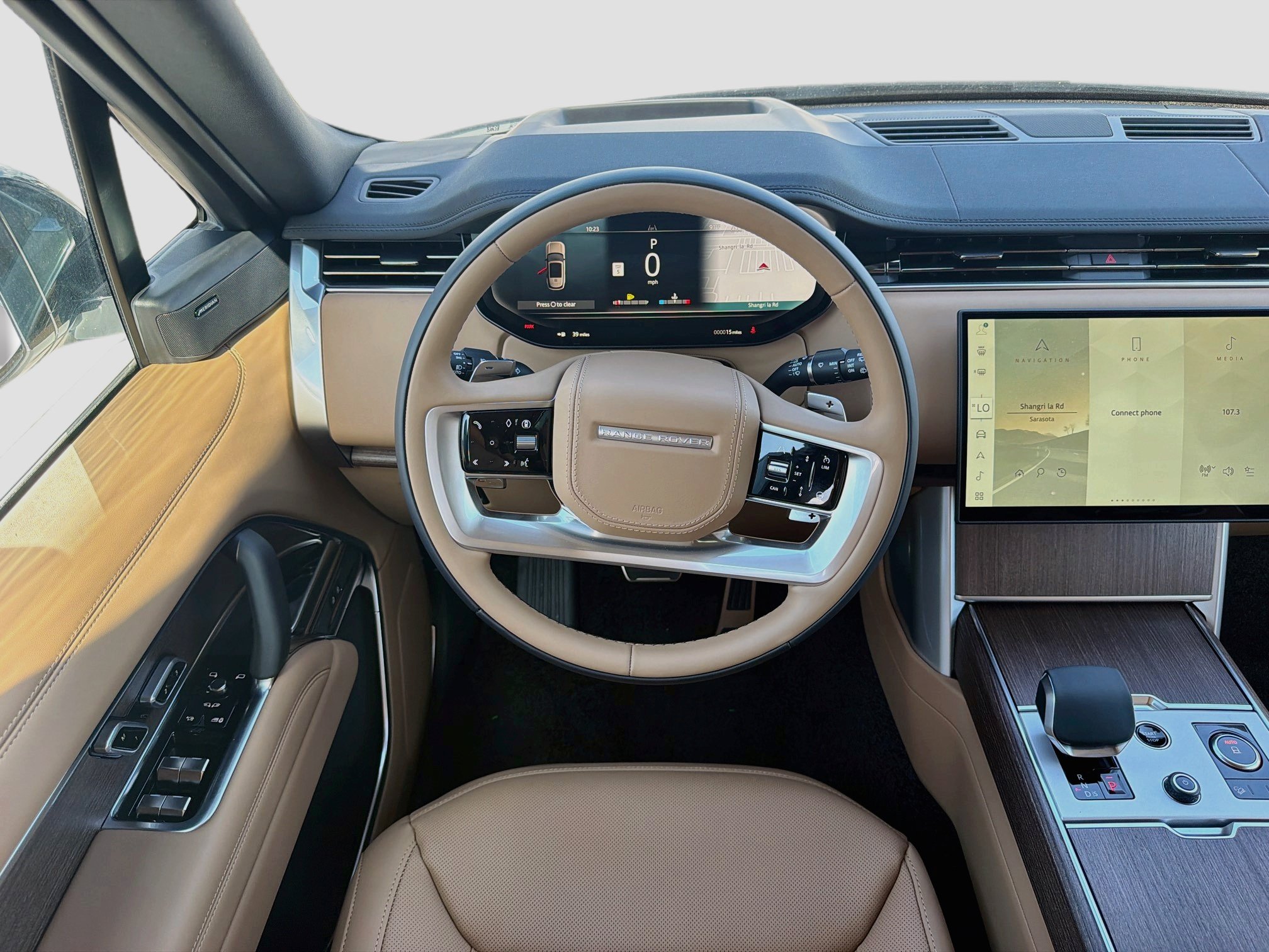 New 2027 Land Rover Range Rover Long Wheelbase SE AWD/4WD image 17