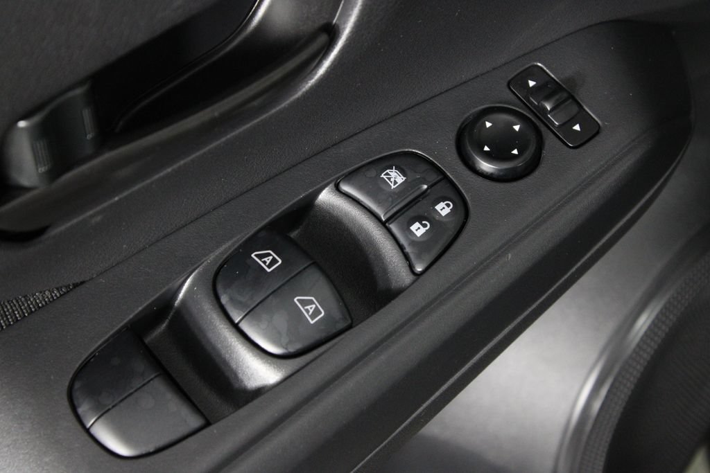 Certified 2025 Nissan Kicks Play S FWD image 22