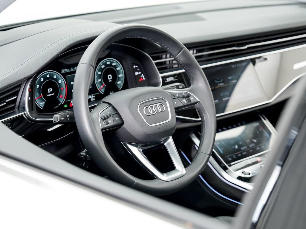 Used 2023 Audi Q7 3.0T Prestige w/ Prestige Package image 9