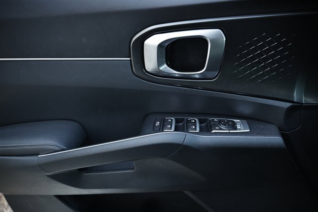 Used 2023 Kia Sorento EX image 15