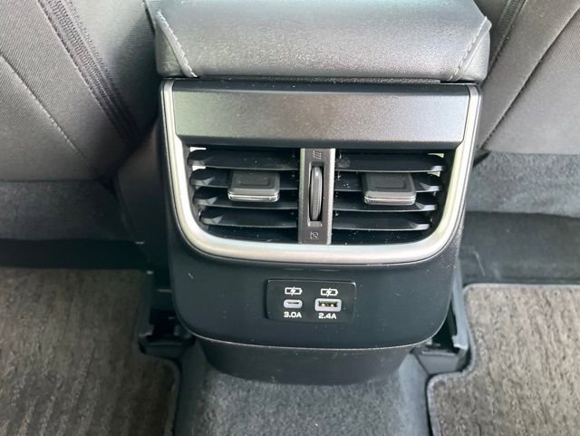 Used 2023 Subaru Outback Premium AWD/4WD image 33