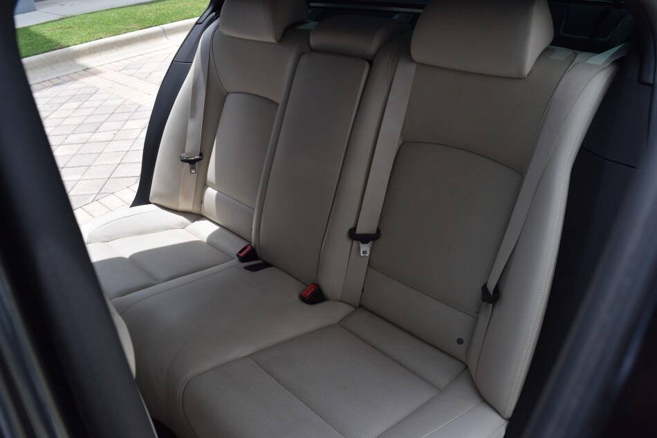 Used 2015 BMW 750i RWD image 42