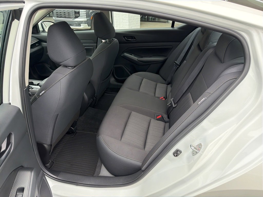 Used 2025 Nissan Altima 2.5 SV w/ SV Premium Package image 16