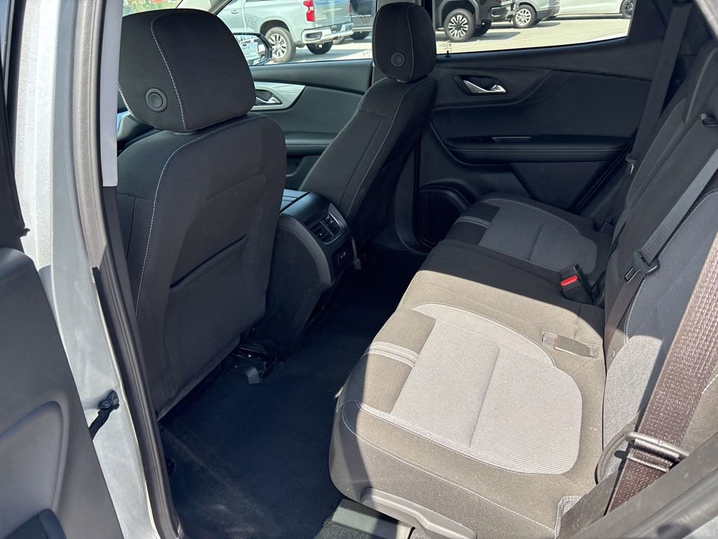 Used 2025 Chevrolet Blazer LT image 12