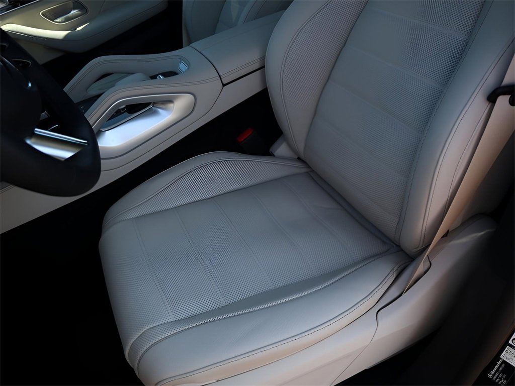 New 2026 Mercedes-Benz GLS 450 4MATIC image 31