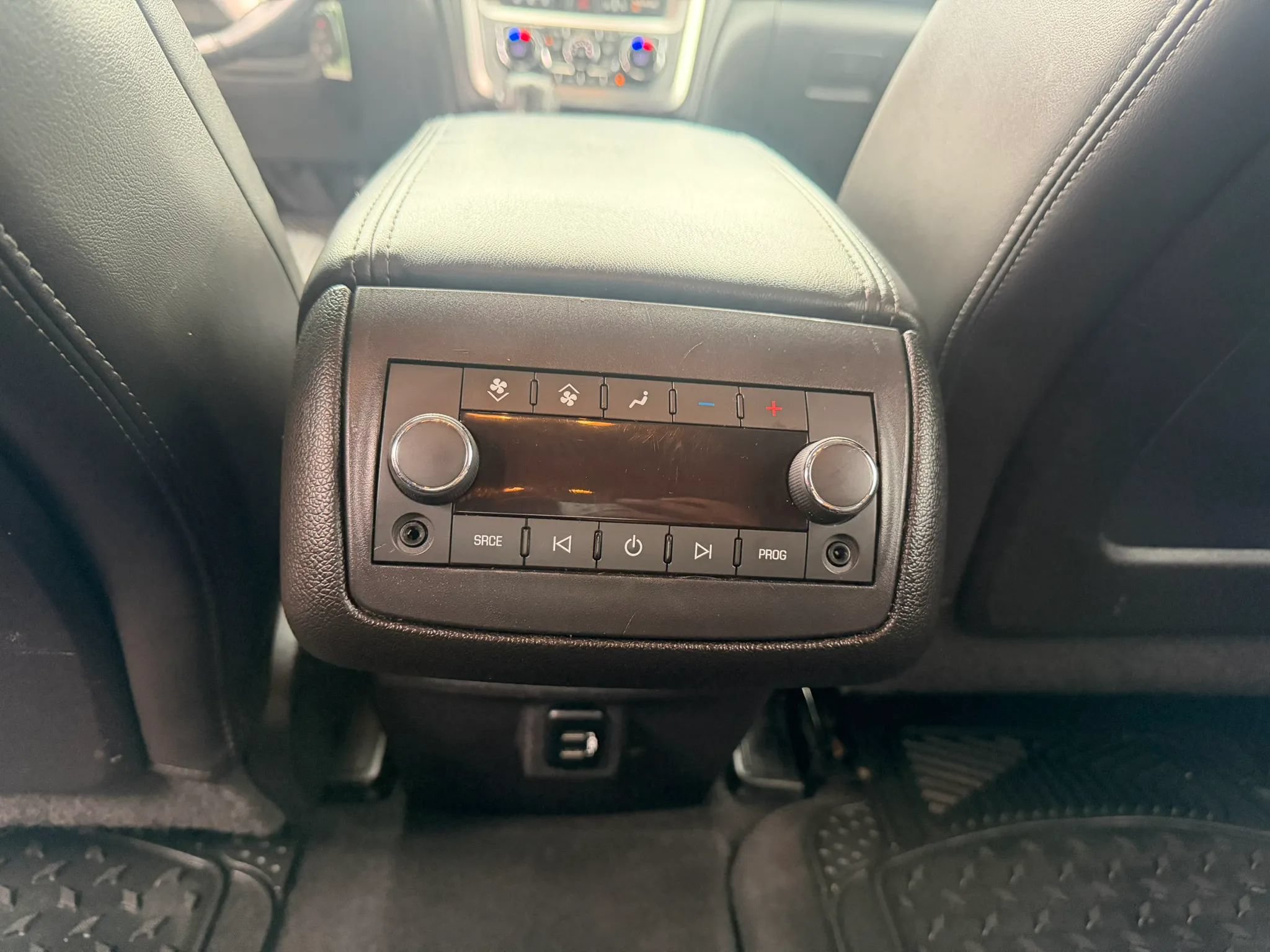 Used 2017 GMC Acadia Limited SLT FWD image 16