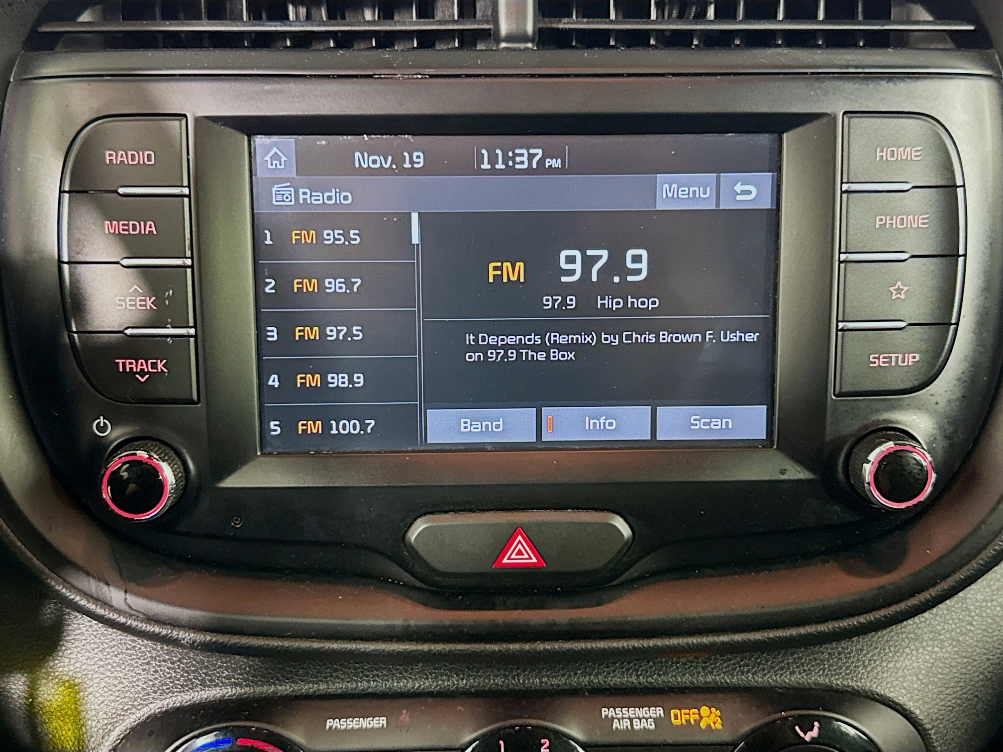 Used 2020 Kia Soul LX image 16