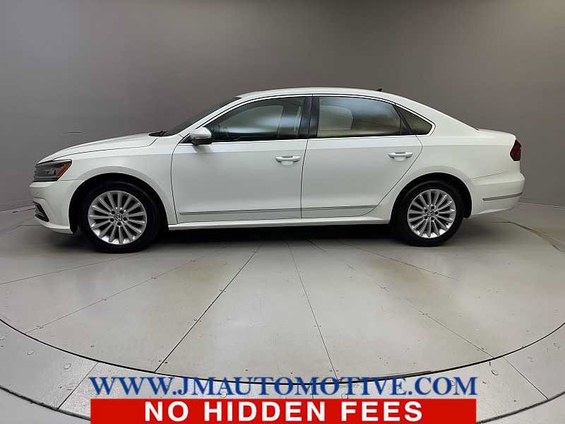 Used 2017 Volkswagen Passat 1.8T SE FWD image 2