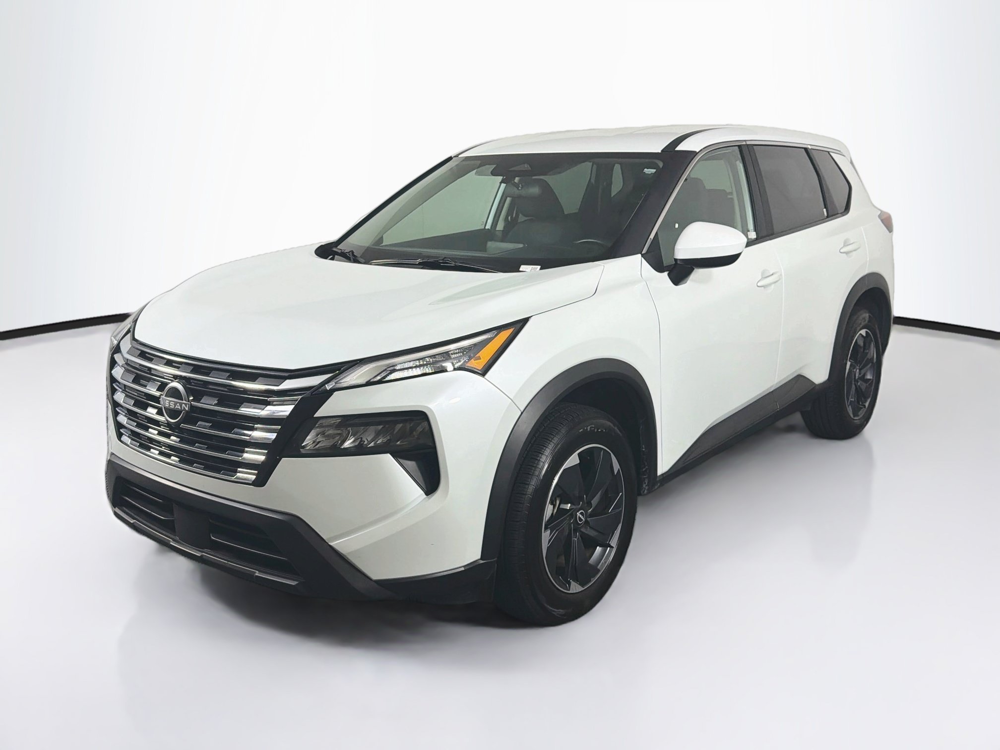 Used 2025 Nissan Rogue SV AWD/4WD image 3