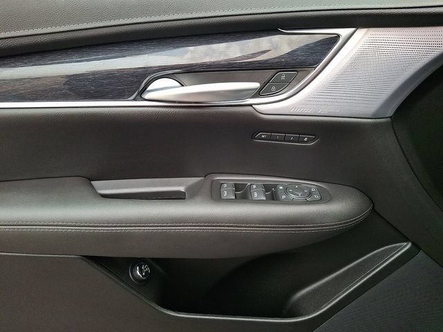 Certified 2023 Cadillac XT5 Premium Luxury AWD/4WD image 15