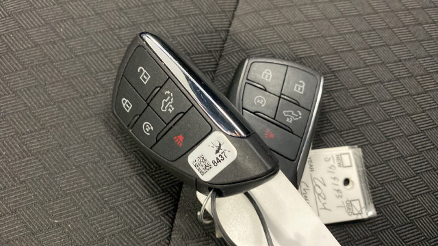 Used 2024 Chevrolet Silverado 1500 LT AWD/4WD image 20