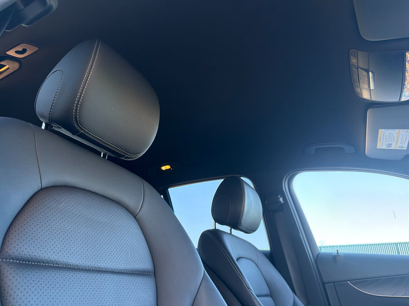 Used 2018 Mercedes-Benz GLC 300 4MATIC image 16