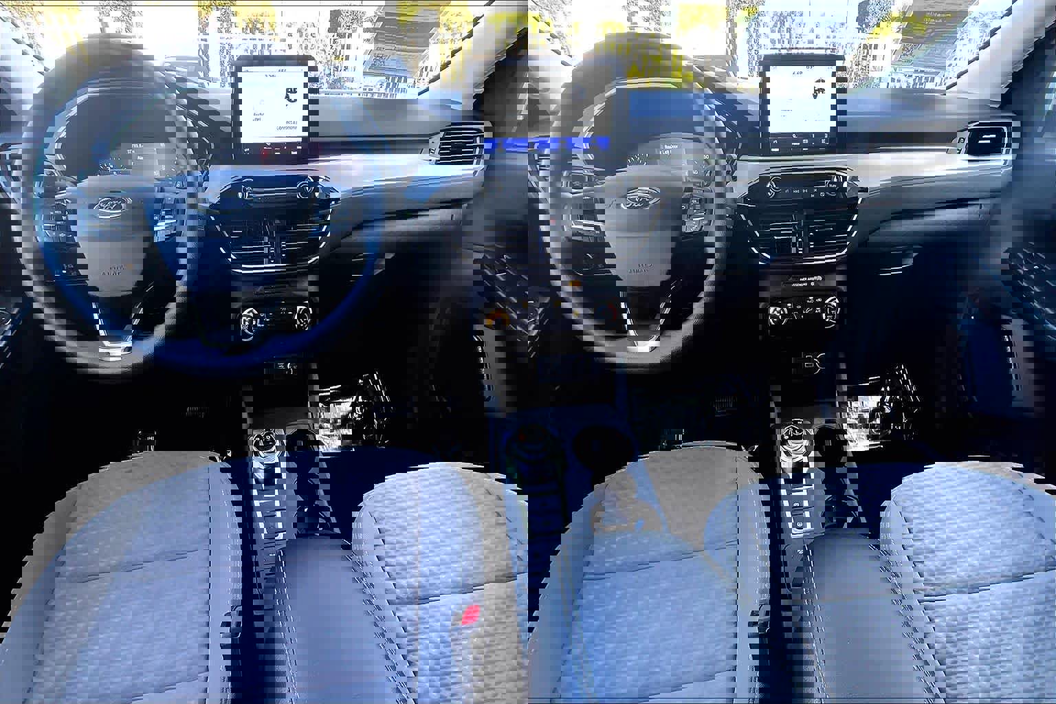 Used 2021 Ford Escape SE image 15