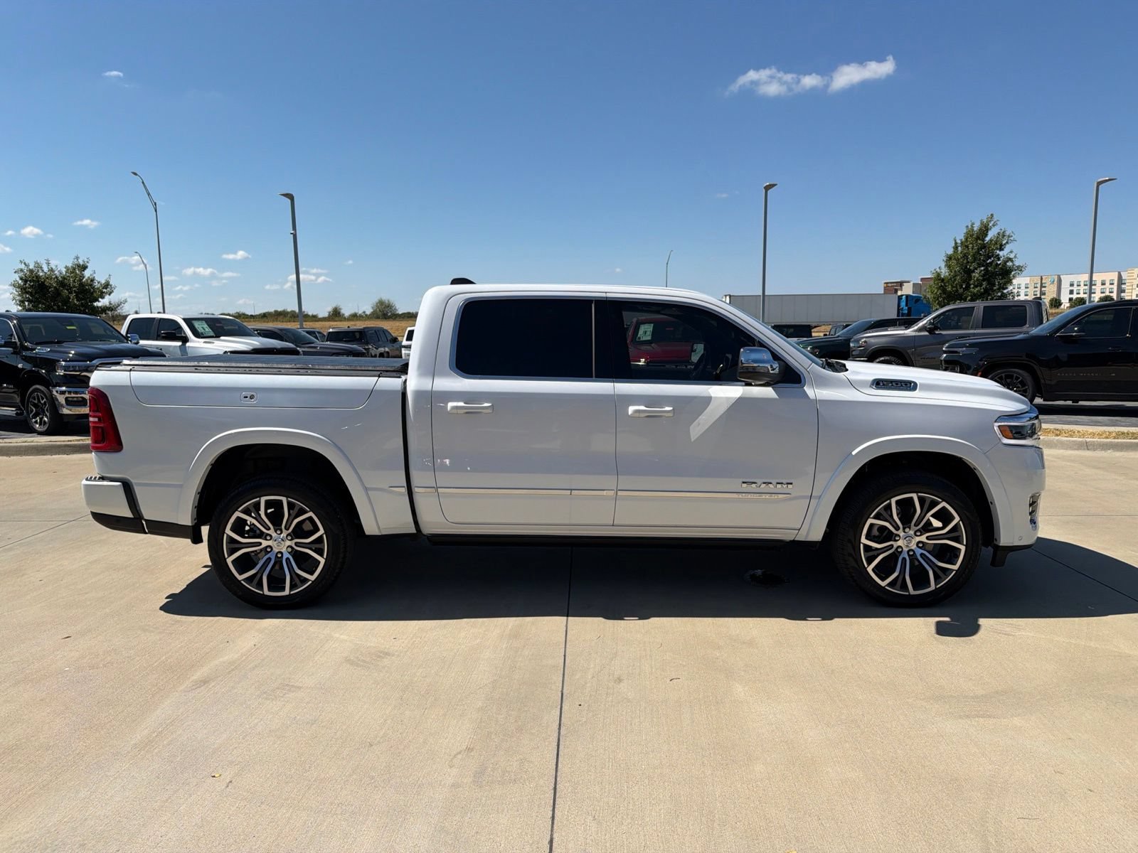 Used 2026 RAM 1500 Tungsten AWD/4WD image 6