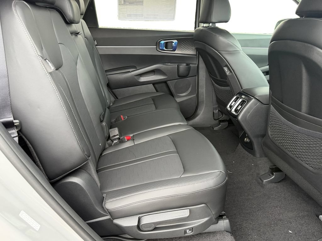 New 2026 Kia Sorento S AWD/4WD image 7