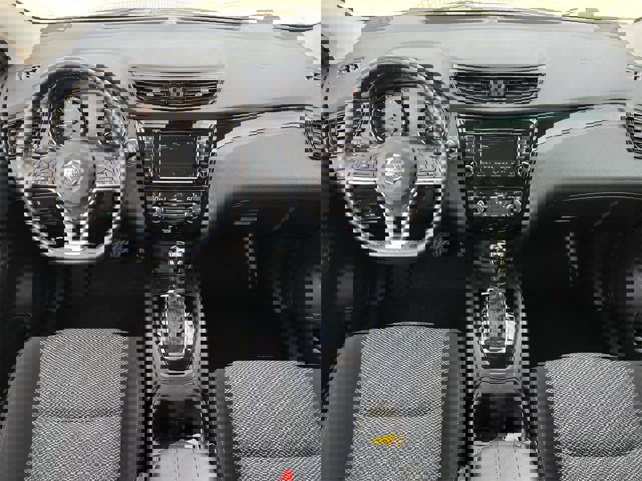 Certified 2021 Nissan Rogue Sport SV image 10