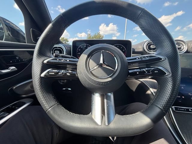 Used 2023 Mercedes-Benz C 300 4MATIC Sedan image 13