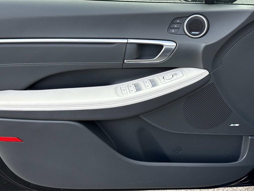 Used 2023 Hyundai Sonata Limited FWD image 18