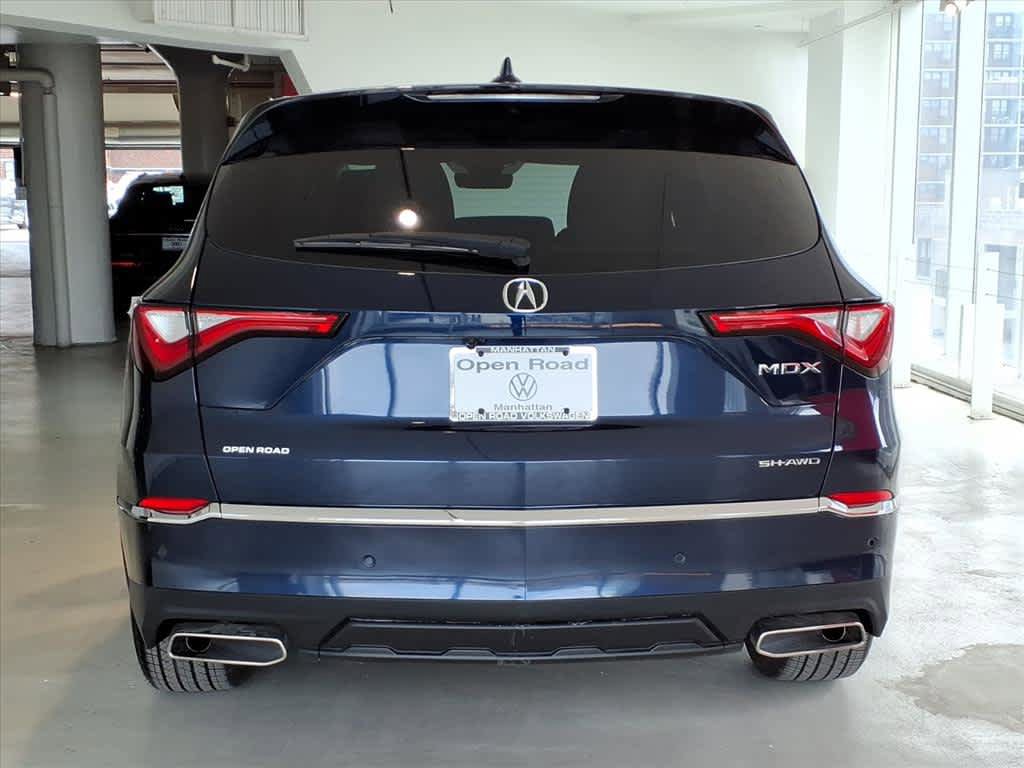 Used 2023 Acura MDX SH-AWD w/ Technology Package image 5