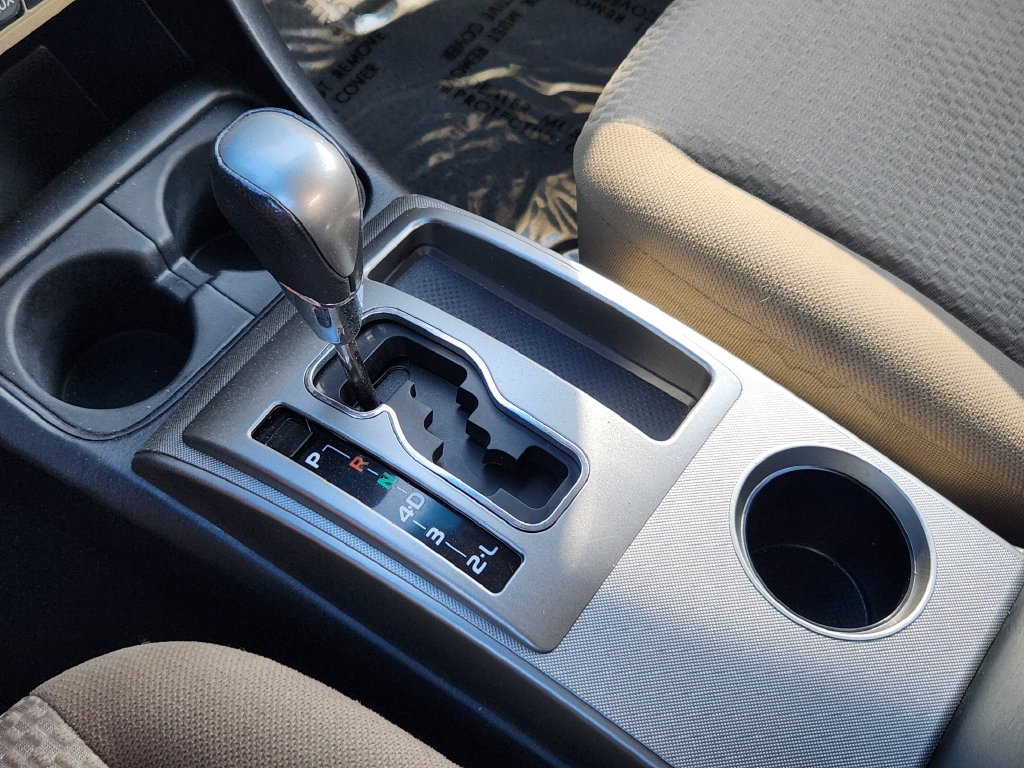 Used 2012 Toyota Tacoma 4x4 Double Cab w/ SR5 Pkg image 11