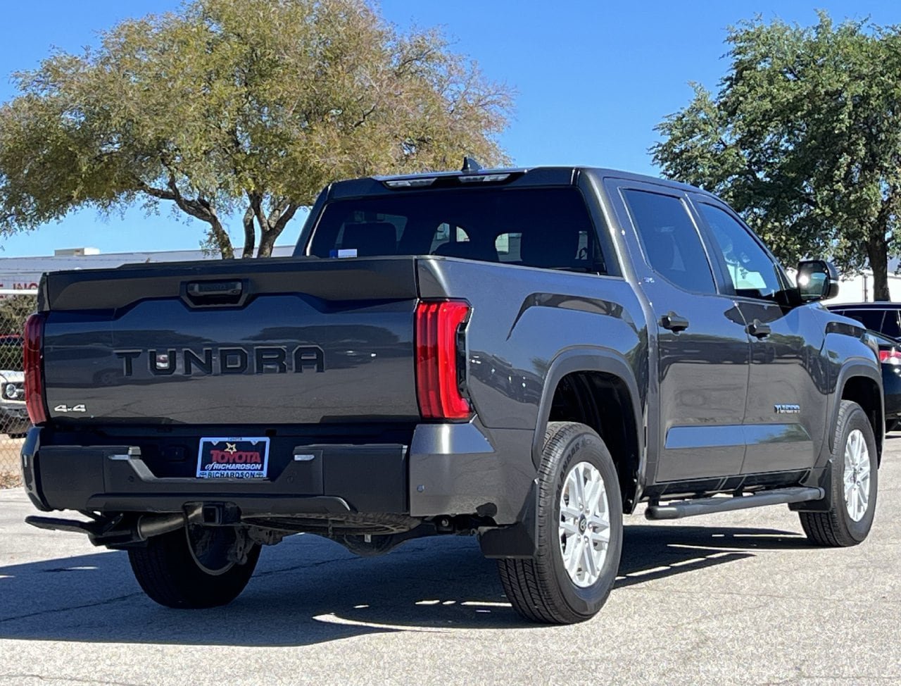 Used 2026 Toyota Tundra SR5 w/ SR5 Convenience Package AWD/4WD image 4
