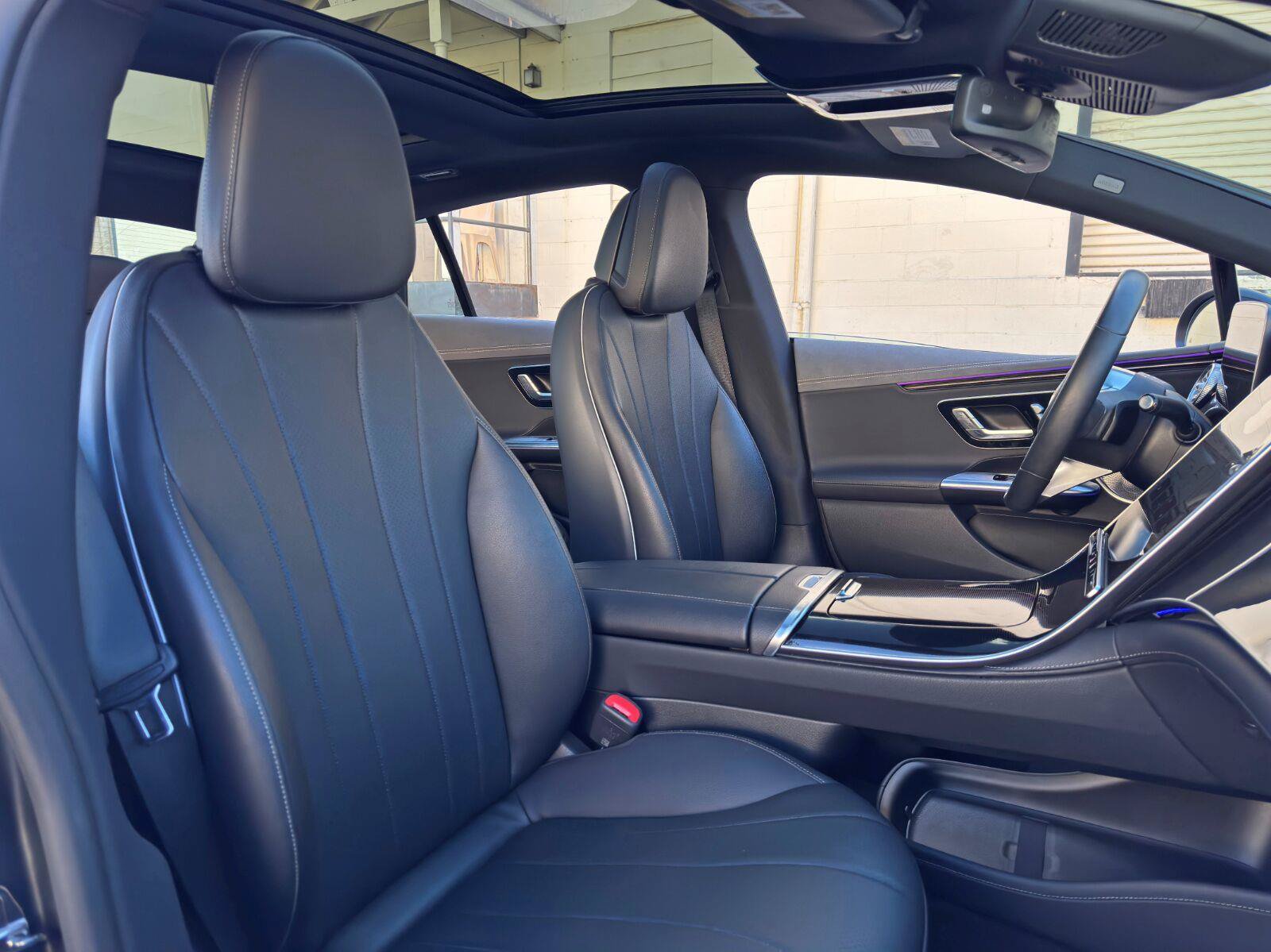 Used 2023 Mercedes-Benz EQE 500 4MATIC Sedan w/ Exclusive Trim Package image 40