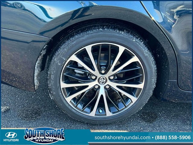 Used 2019 Toyota Camry SE image 11