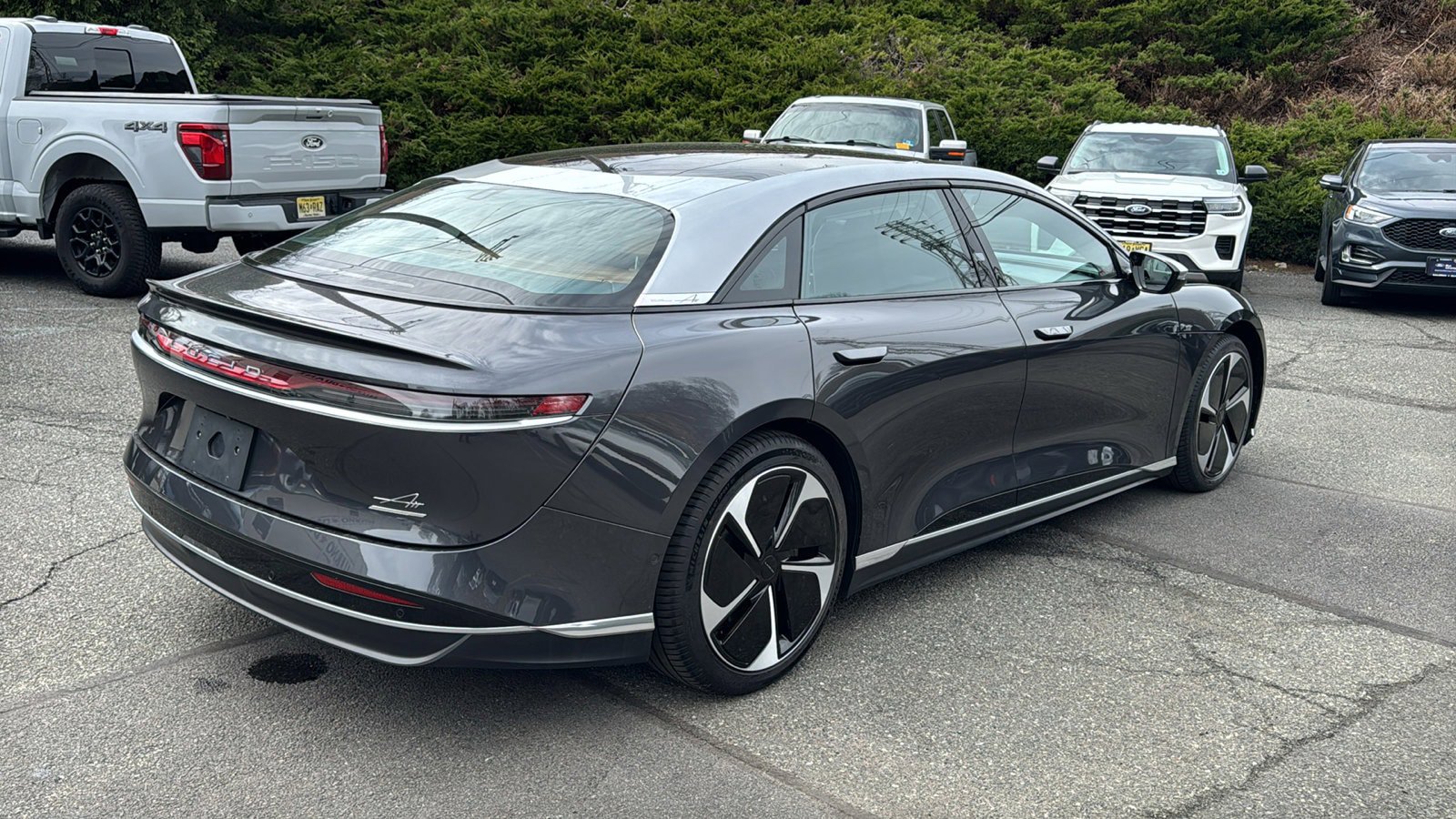 Used 2023 Lucid Air Grand Touring image 9