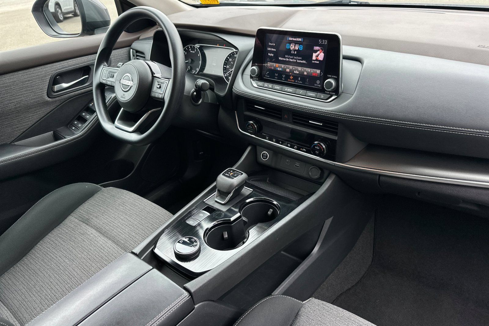 Used 2023 Nissan Rogue SV AWD/4WD image 20
