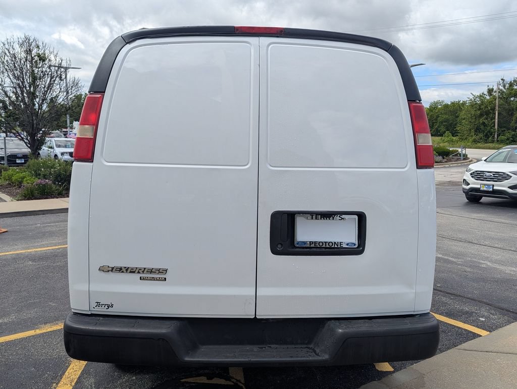 Used 2014 Chevrolet Express 2500 RWD image 4
