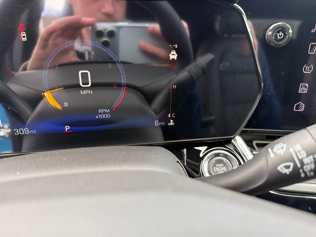 New 2025 Chevrolet Trax RS w/ Driver Confidence Package image 16