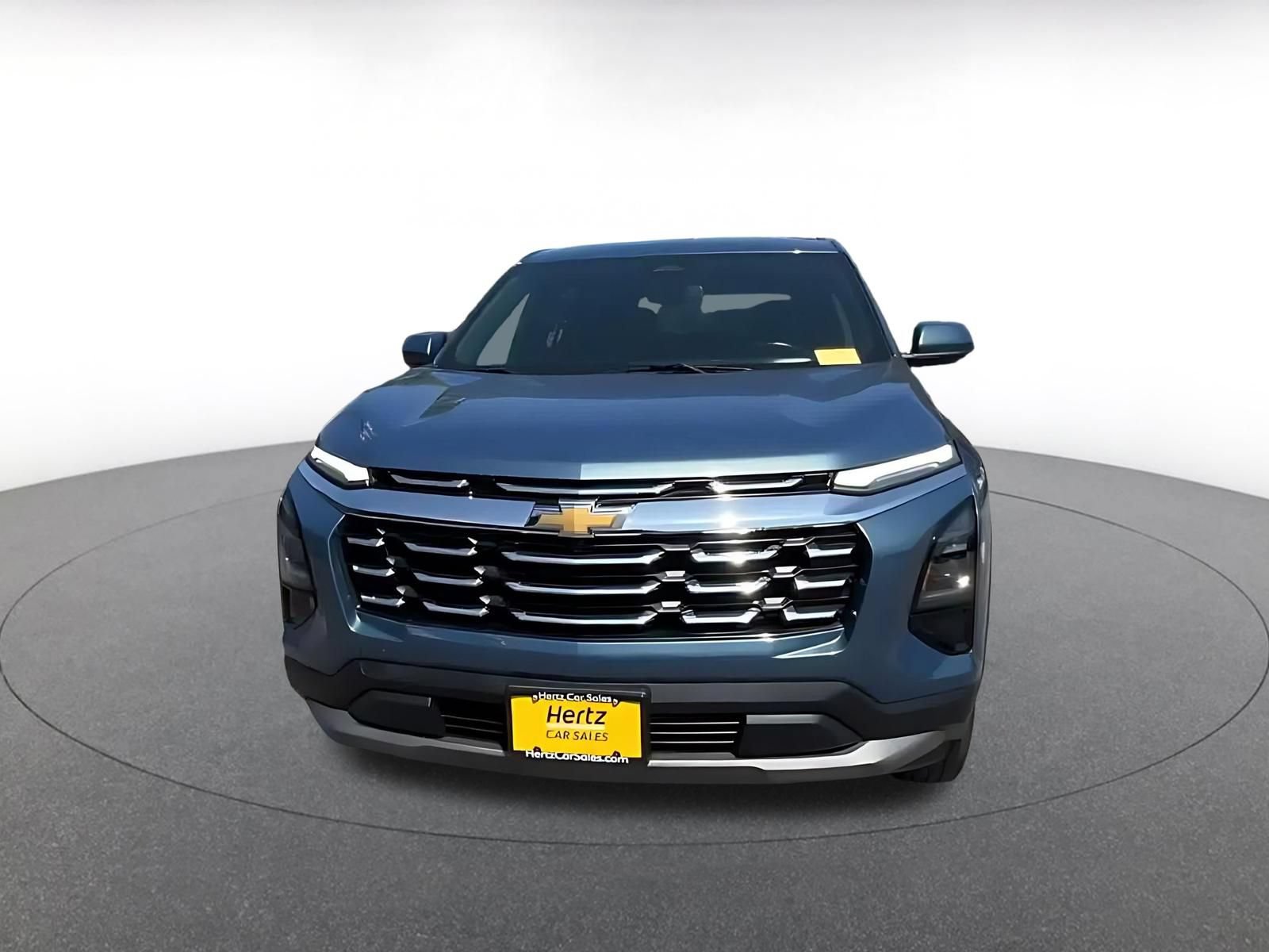 Used 2025 Chevrolet Equinox LT FWD image 4