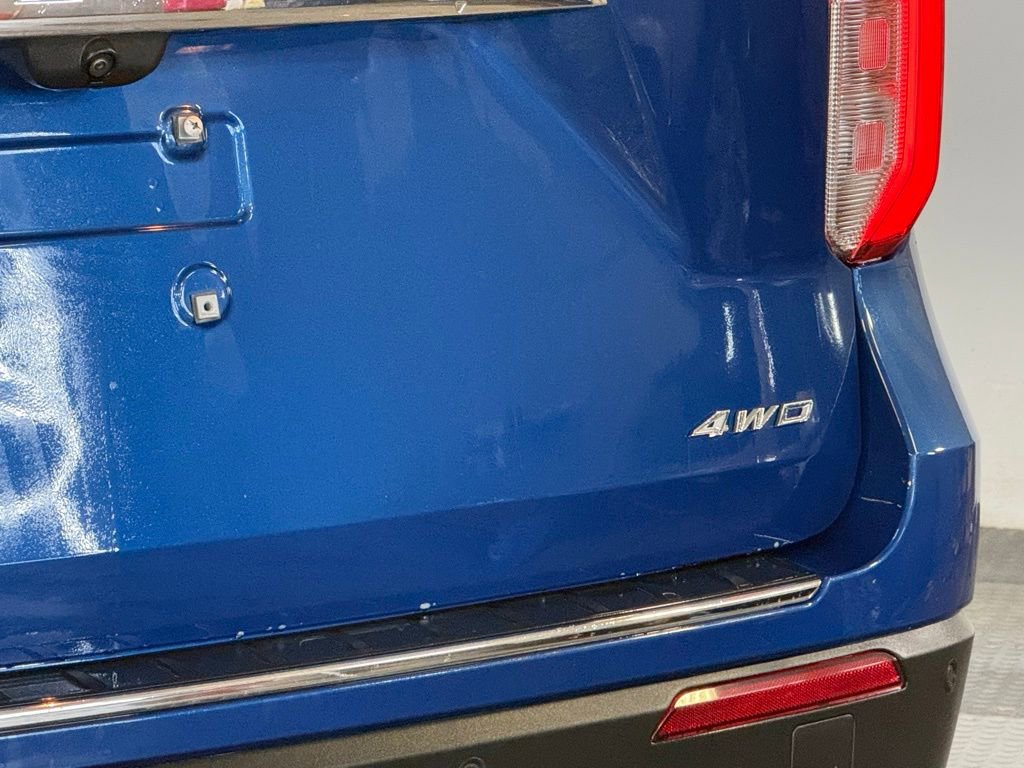 Used 2022 Ford Explorer Limited w/ Equipment Group 301A image 22