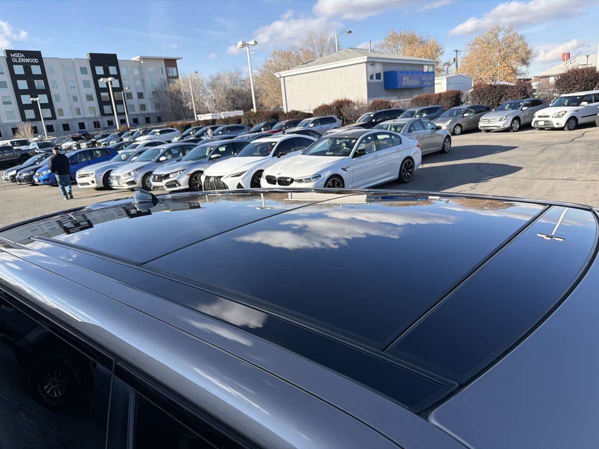 Used 2018 Land Rover Range Rover Sport HSE image 20