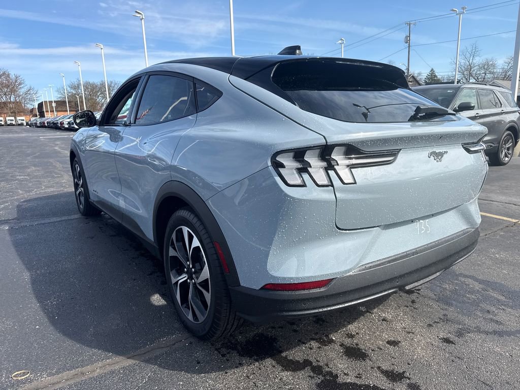 Used 2025 Ford Mustang Mach-E Select image 9