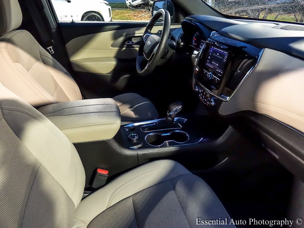 Used 2023 Chevrolet Traverse LS w/ Safety Package image 32