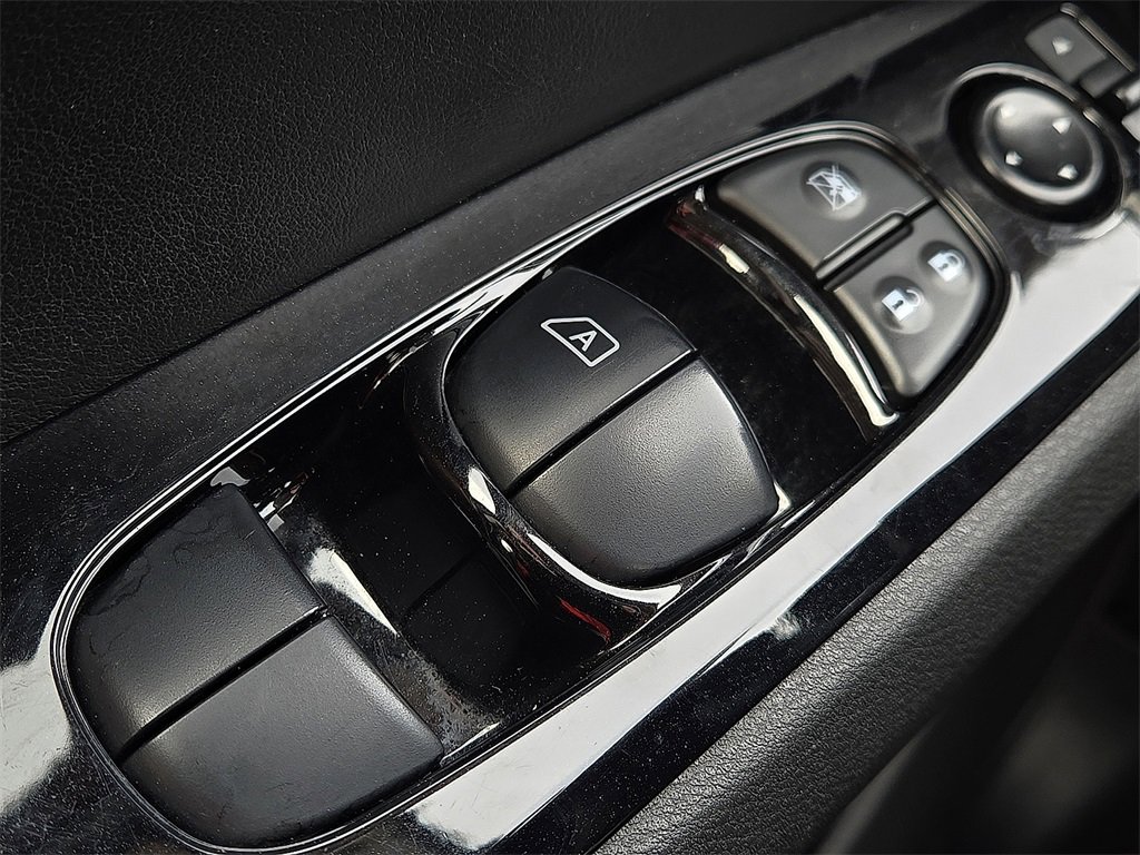 Used 2023 Nissan Altima 2.5 SV image 16