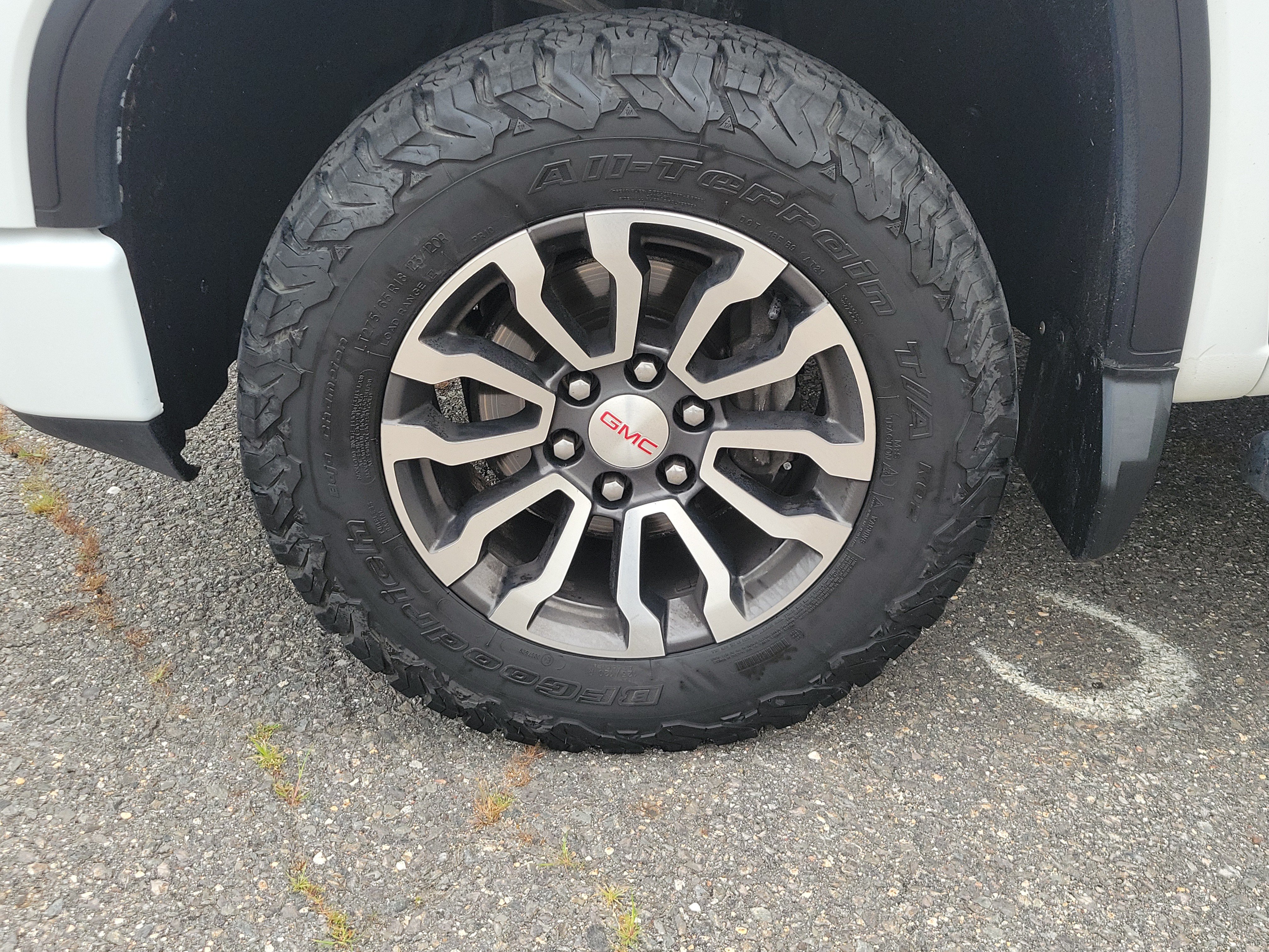 Used 2019 GMC Sierra 1500 AT4 w/ AT4 Premium Package AWD/4WD image 12