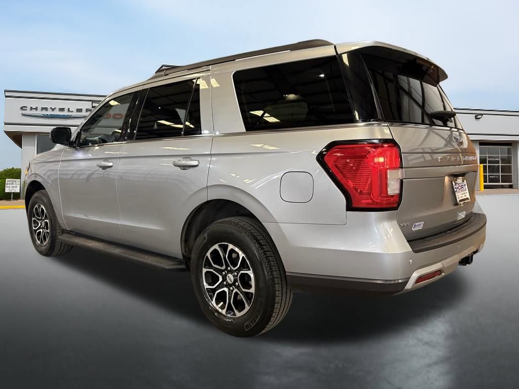 Used 2024 Ford Expedition XLT video 3