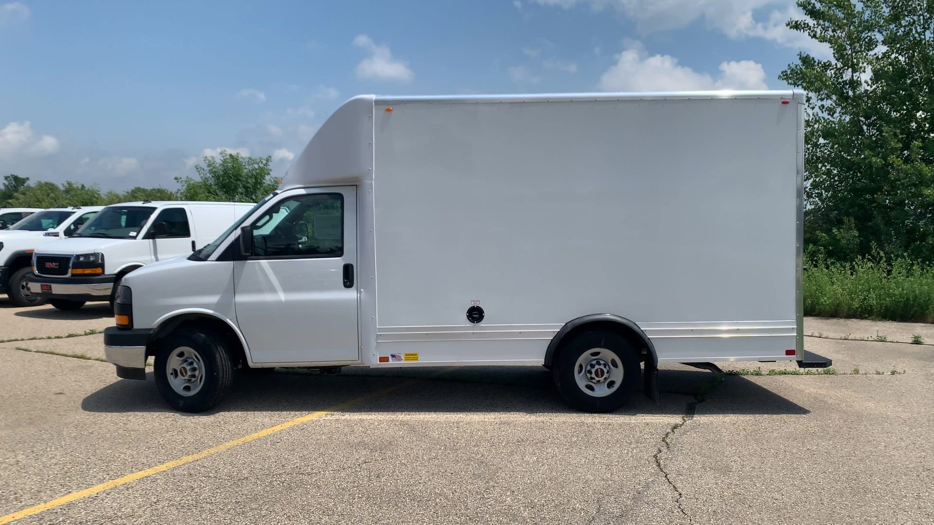 New 2025 GMC Savana 3500 w/ Power Convenience Package image 29