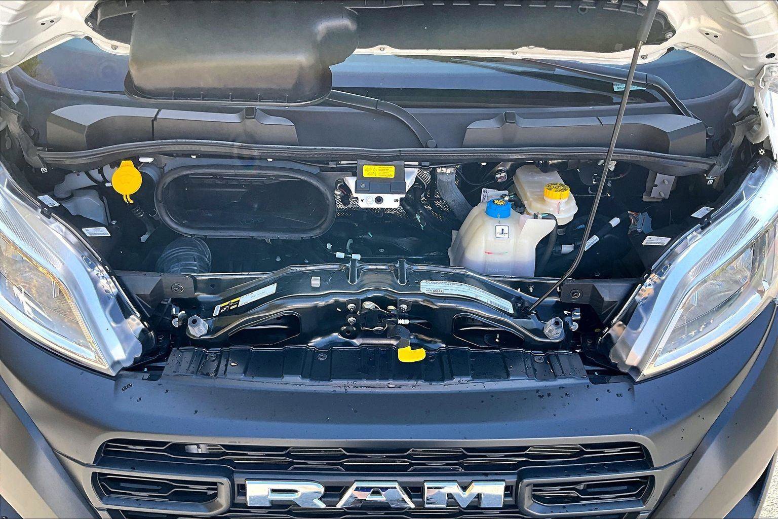 Used 2025 RAM ProMaster 1500 w/ Safety Group FWD image 10