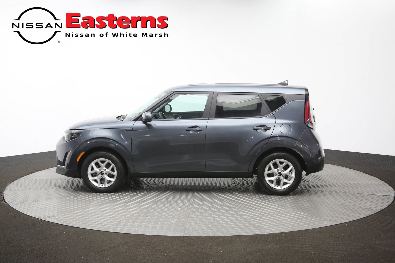 Used 2023 Kia Soul LX w/ LX Technology Package FWD image 57