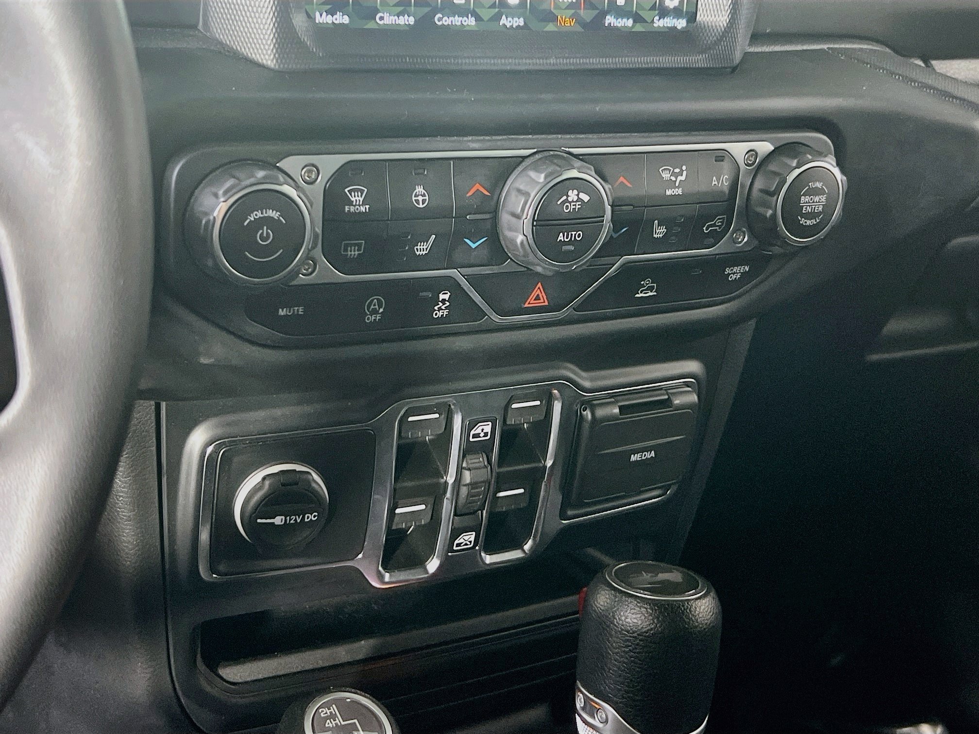 Used 2023 Jeep Wrangler Unlimited Sport w/ Sun And Sound Package AWD/4WD image 16