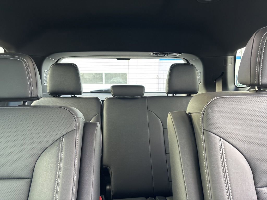 New 2026 Chevrolet Traverse LT w/ Driver Confidence Package image 12