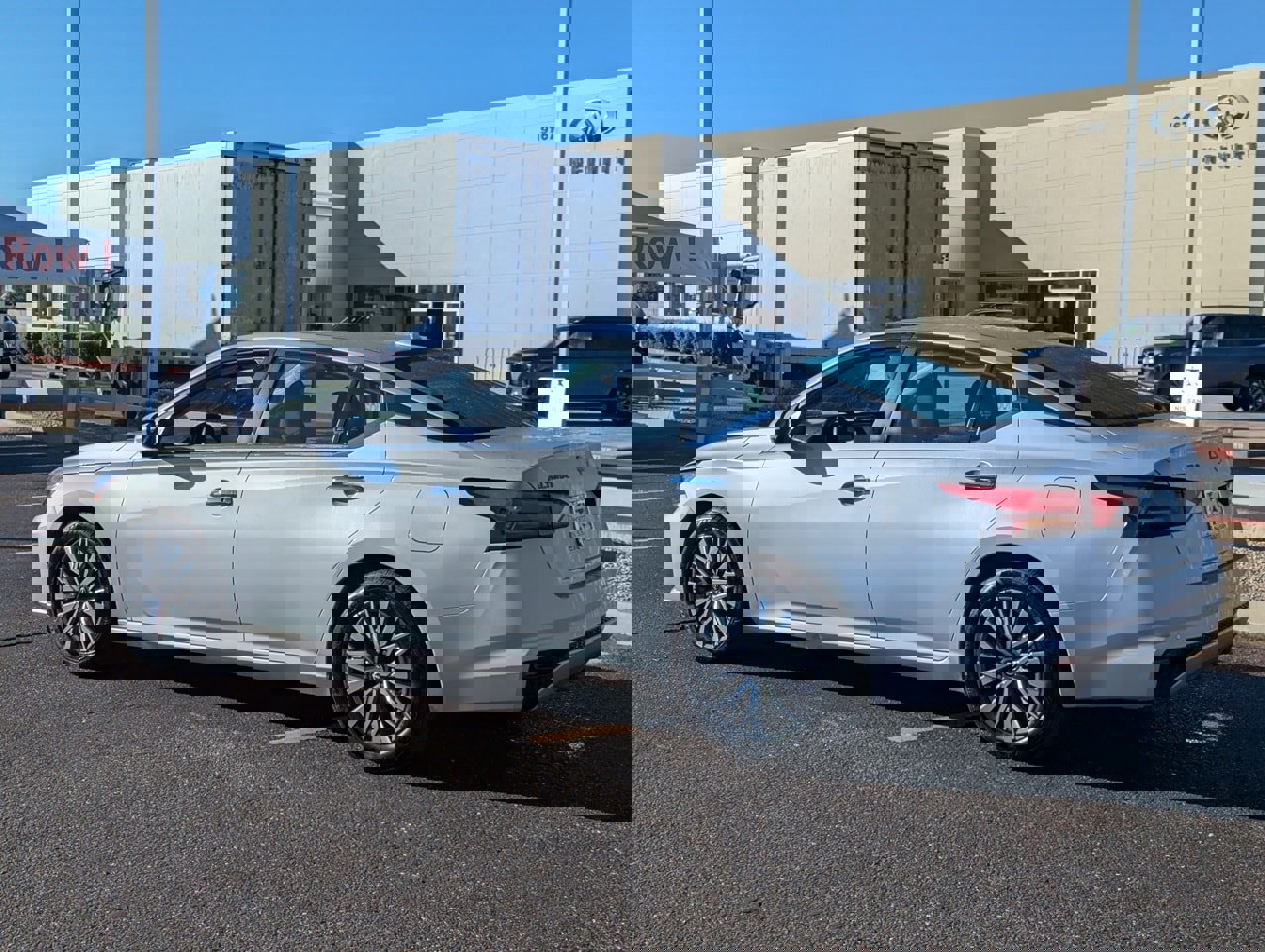 Certified 2023 Nissan Altima 2.5 SV image 4