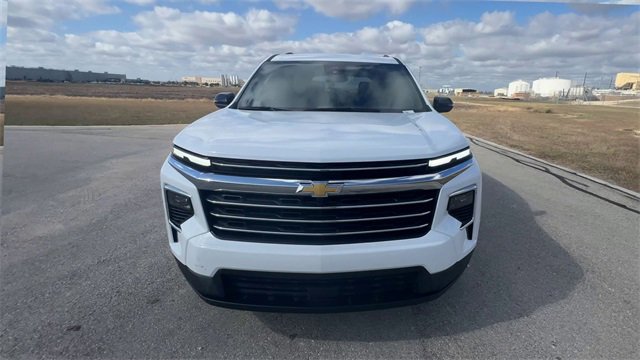 Certified 2025 Chevrolet Traverse LT image 3