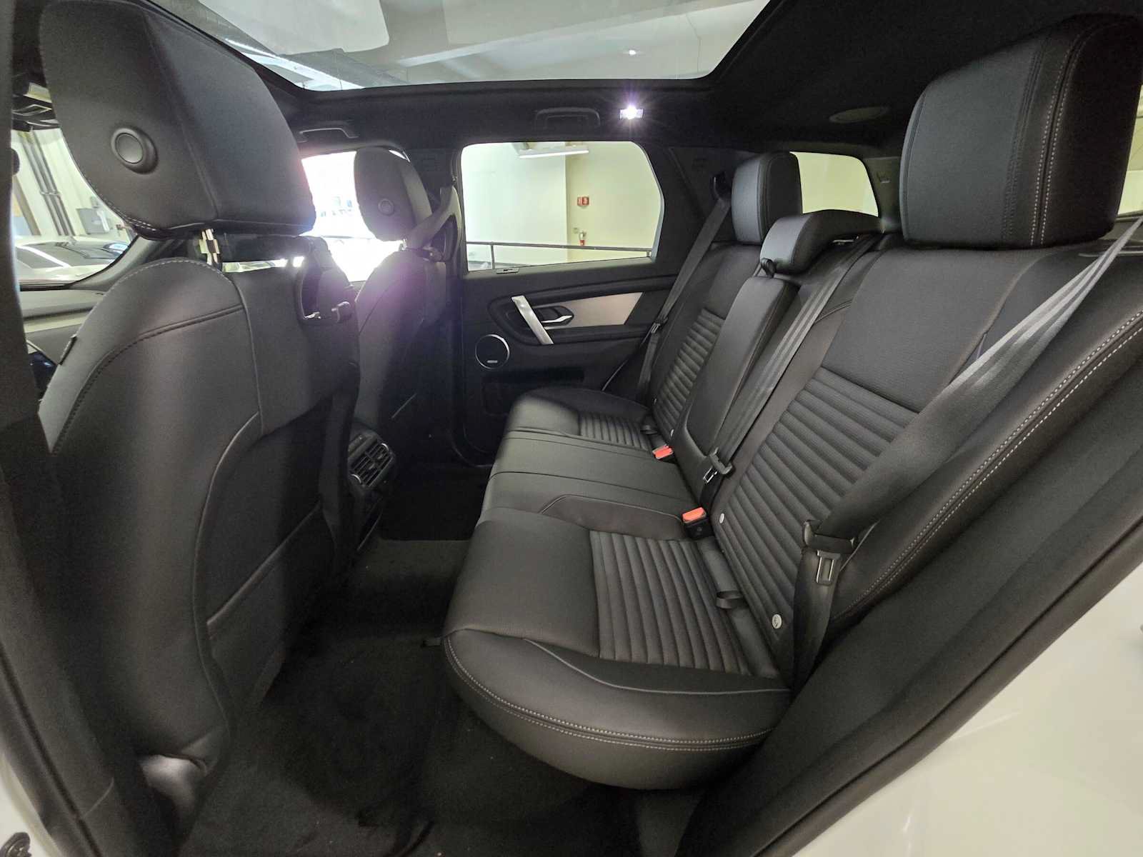 New 2026 Land Rover Discovery Sport Landmark AWD/4WD image 16
